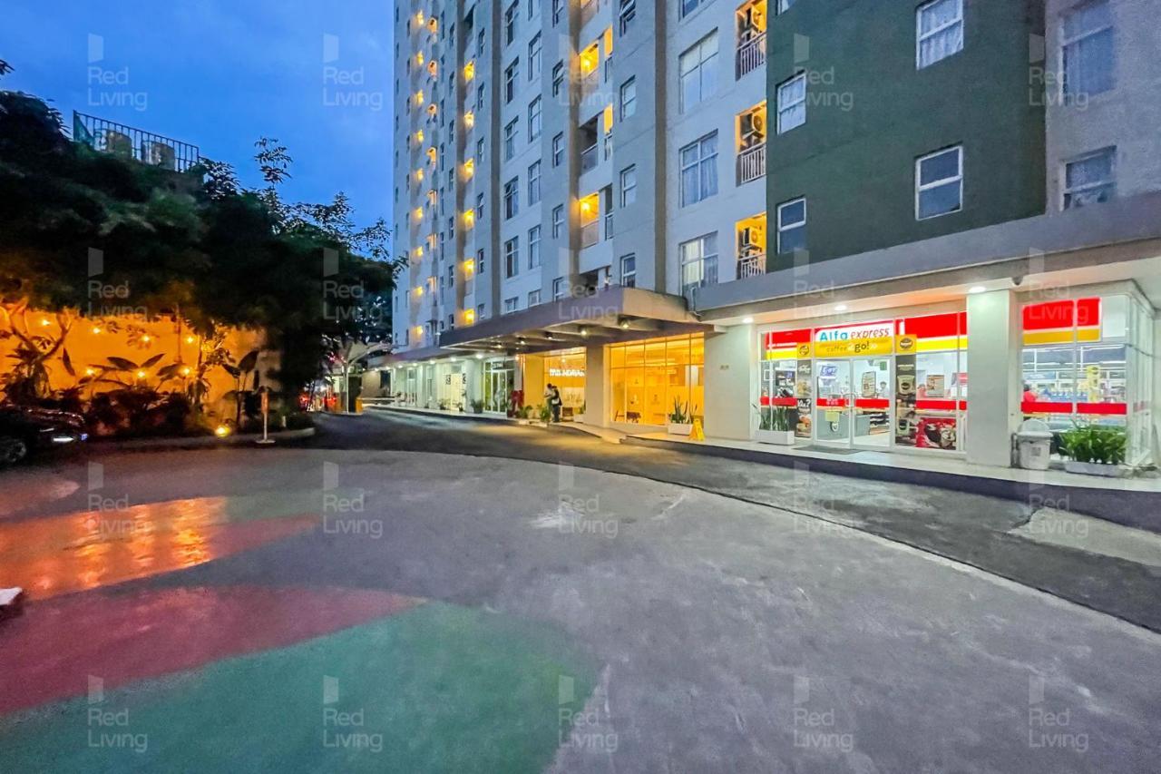 Redliving Apartemen Parahyangan Residence - Anton Rooms Bandung Eksteriør bilde